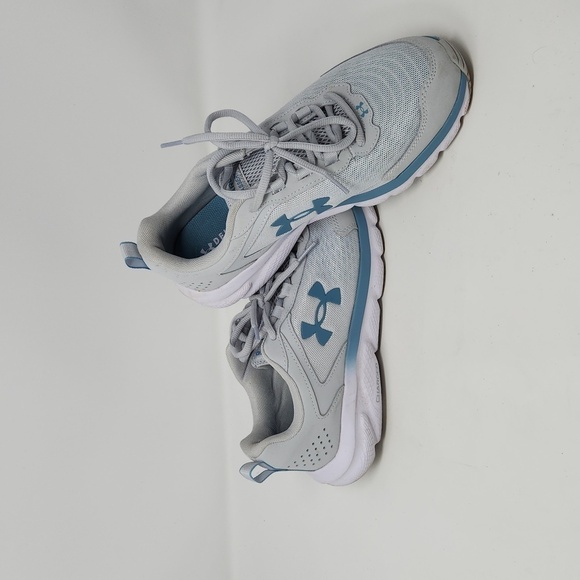 Under Armour Womens Charged Assert Deluxe Foam Sneaker, sz 11 - Picture 1 of 9